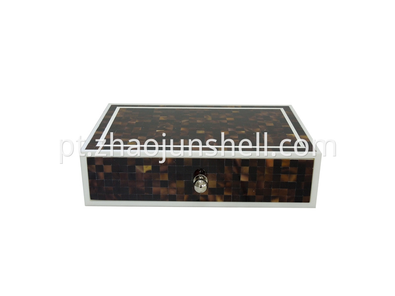 pen shell amenity box